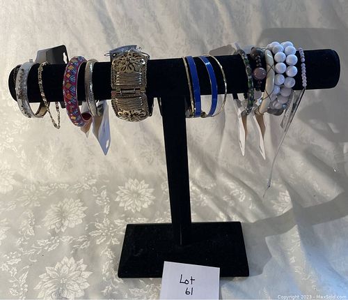 Lot #61 (1 of 10)