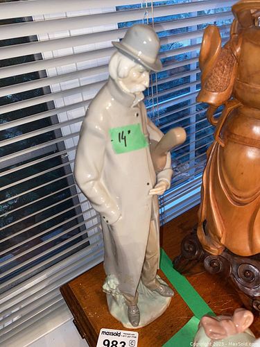 Lot #983 (1 of 6)