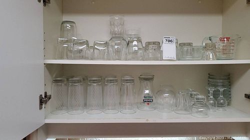 Lot #706 (1 of 8)