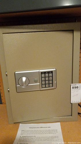 Lot #898 (1 of 8)