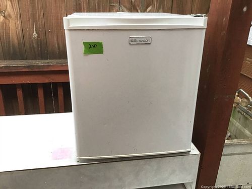 Lot #280 (1 of 7)