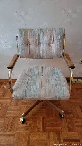 Lot #27 (1 of 3)