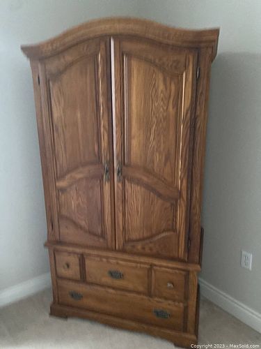 Lot #12 (1 of 7)