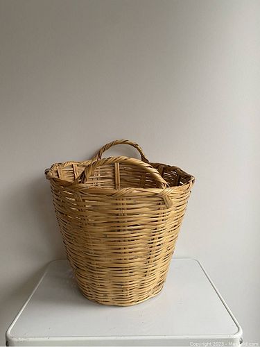Lot #53 (1 of 10)