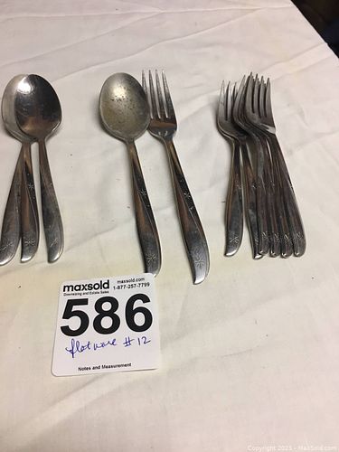 Lot #586 (1 of 7)