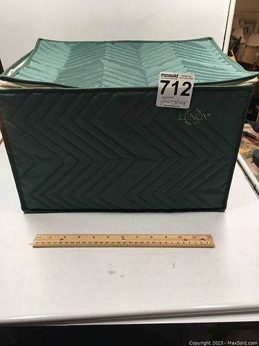 Lot #712 (1 of 7)