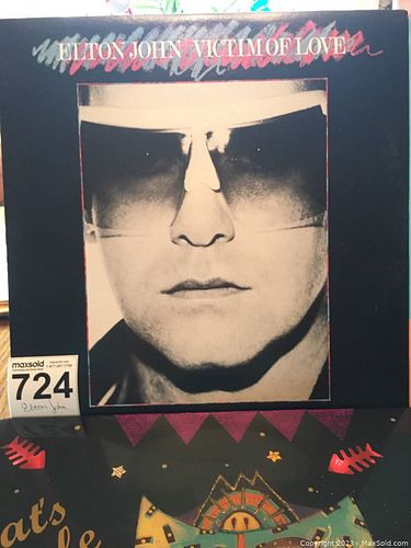 Lot #724 (1 of 5)