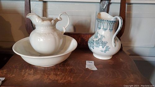Lot #795 (1 of 12)