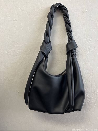 Lot #343 (1 of 1)