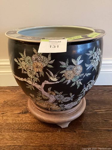 Lot #131 (1 of 6)