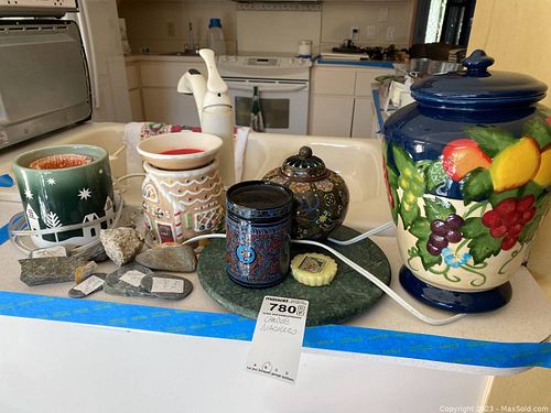 Lot #780 (1 of 8)