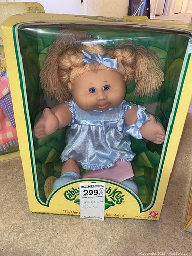 Lot #299 (1 of 11)