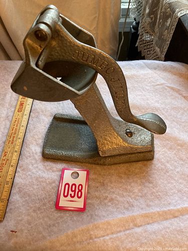 Lot #98 (1 of 8)