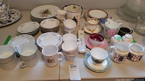 Lot #555 (1 of 17)