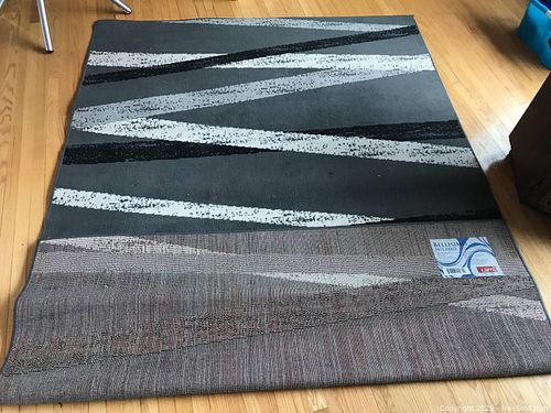 Lot #527 (1 of 18)