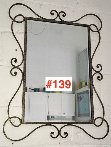 Lot #139 (1 of 8)