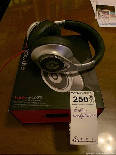 Lot #250 (1 of 4)