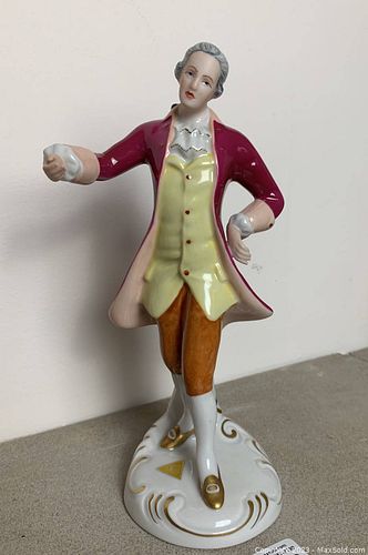 Lot #40 (1 of 6)