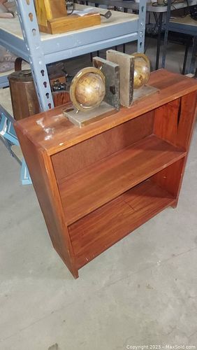 Lot #566 (1 of 10)