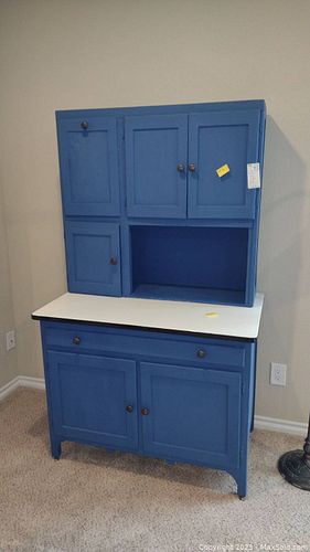 Lot #92 (1 of 7)