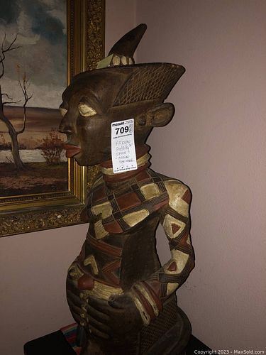 Lot #709 (1 of 9)