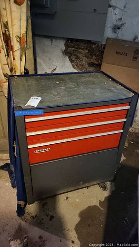 Lot #686 (1 of 12)