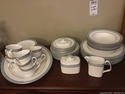 Lot #283 (1 of 10)