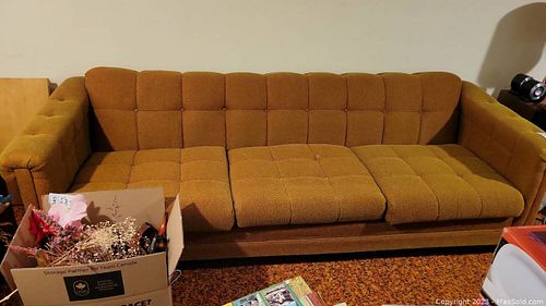 Lot #351 (1 of 9)
