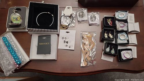 Lot #514 (1 of 11)