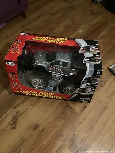 Lot #8 (1 of 7)