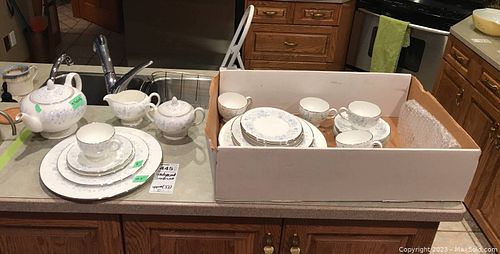 Lot #445 (1 of 14)