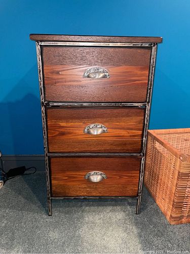 Lot #135 (1 of 6)