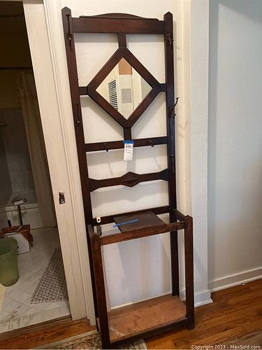 Lot #235 (1 of 10)