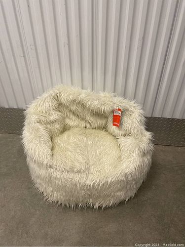 Lot #32 (1 of 3)