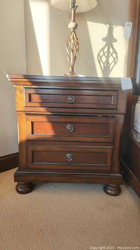 Lot #346 (1 of 9)