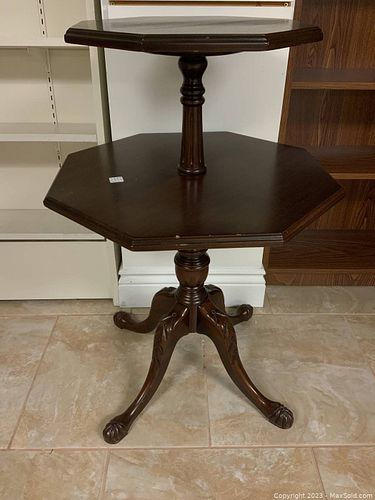 Lot #493 (1 of 11)