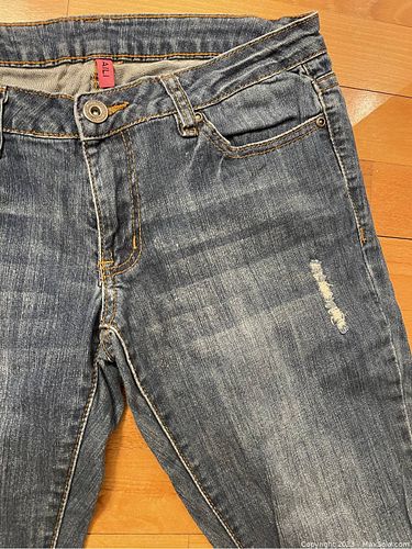Lot #22 (1 of 6)