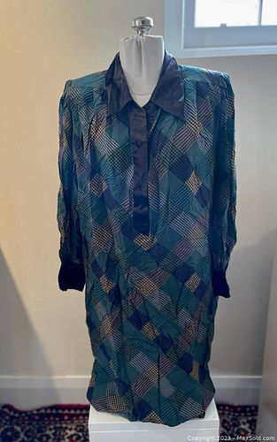 Lot #379 (1 of 4)