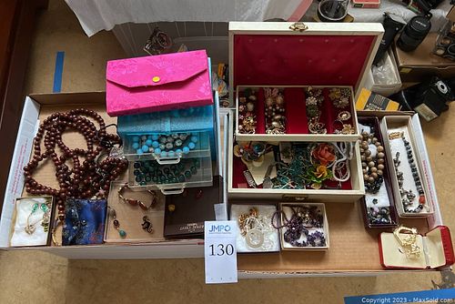 Lot #130 (1 of 12)