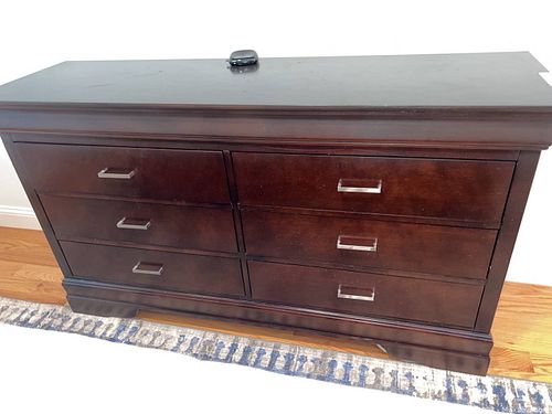 Lot #540 (1 of 9)
