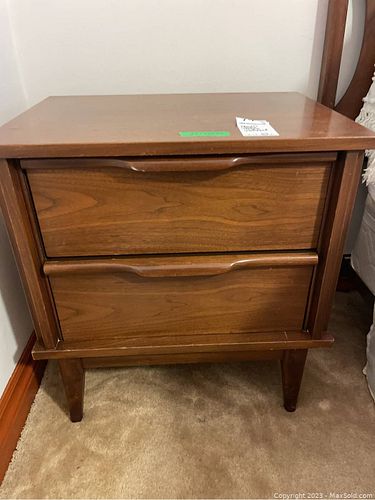 Lot #741 (1 of 9)
