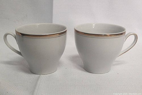 Lot #72 (1 of 19)