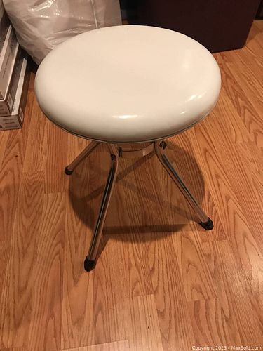 Lot #35 (1 of 3)
