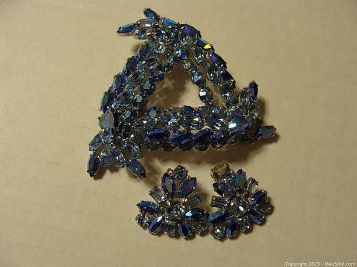 Lot #63 (1 of 6)