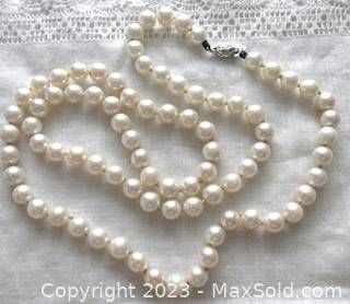 Vintage 10K Gold Clasp Cultured Pearl Necklace (1 of 3)