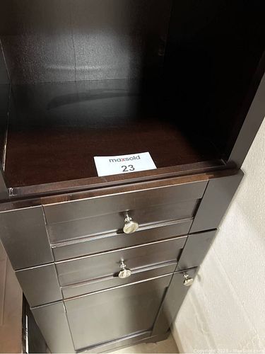 Lot #23 (1 of 4)