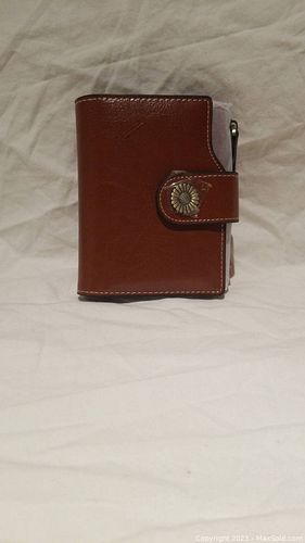 Lot #11 (1 of 4)