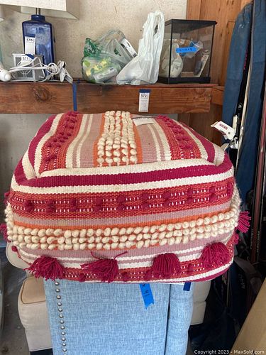 Lot #565 (1 of 13)