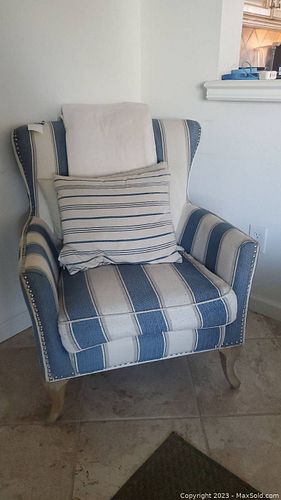 Lot #532 (1 of 8)