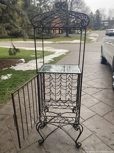 Lot #28 (1 of 4)